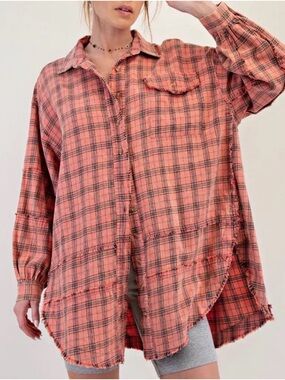 Easel Coral Cream Distressed Flannel